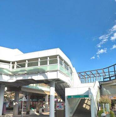 横浜市営地下鉄グリーンライン「川和町駅」前 菜の花畑