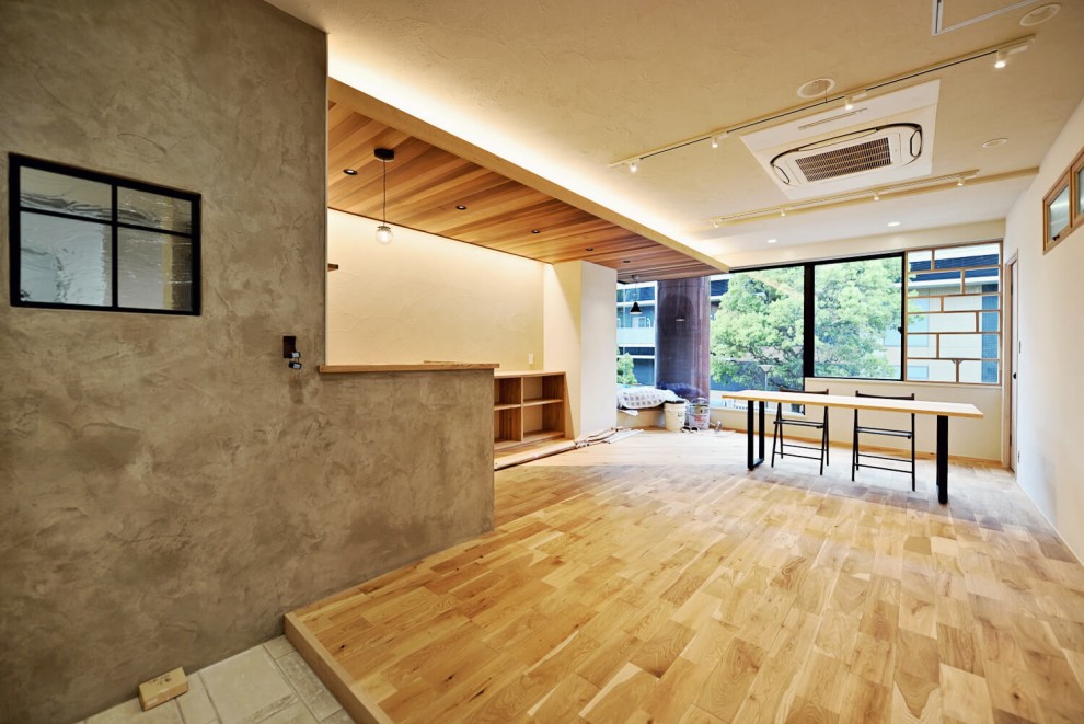 施工現場レポ「【第⑦回 モールテックスの壁と土間仕上げ】横浜ショールーム2号店ができるまで」