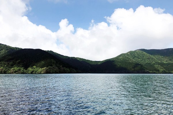 神奈川県の観光スポット箱根：芦ノ湖バスフィッシング