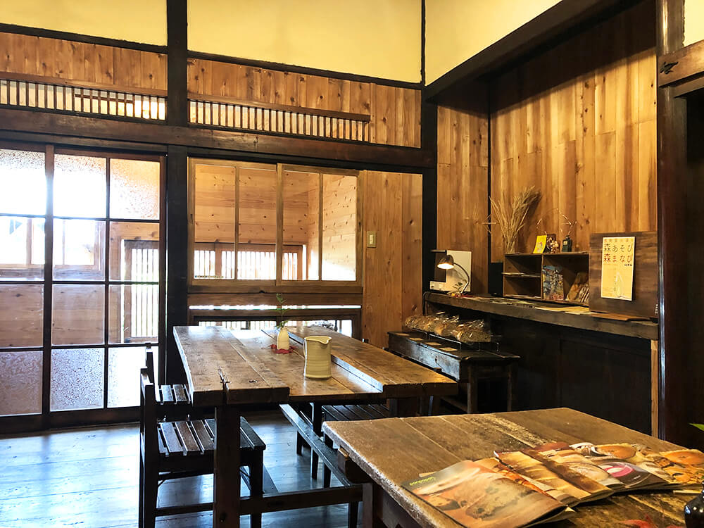 自然豊かな暮らし。長野県のおすすめスポットのご紹介／温泉・鬼無里のカフェ 写真9