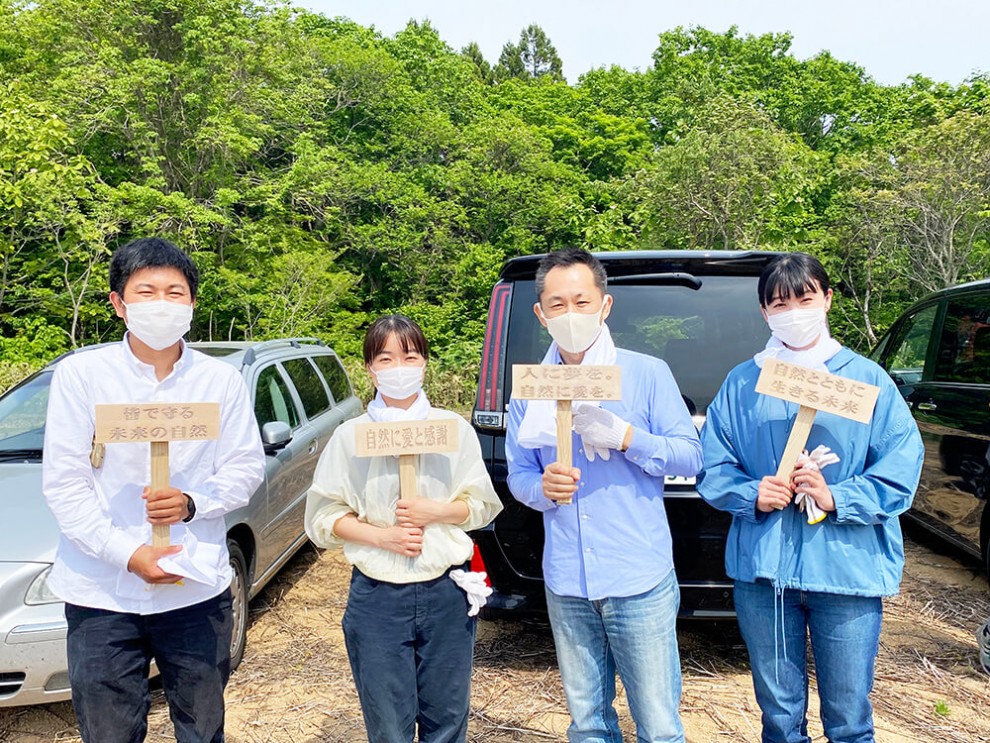 スタッフよもやま日記「無垢フローリングのルーツを辿り北海道へ。研修レポート前編～植林体験～」