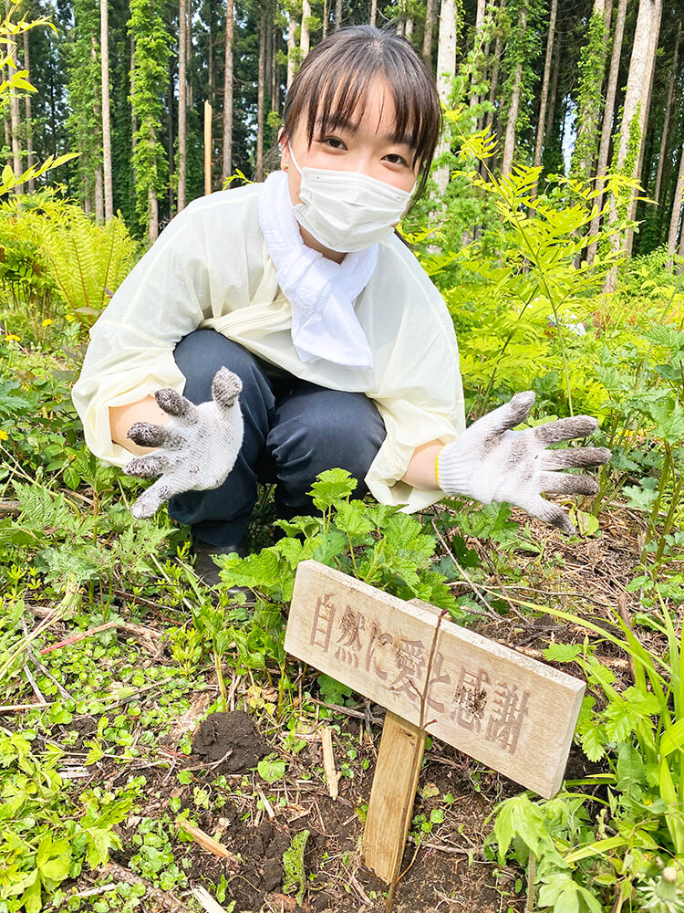 無垢フローリングのルーツを辿り北海道へ。研修レポート前編～植林体験～写真13