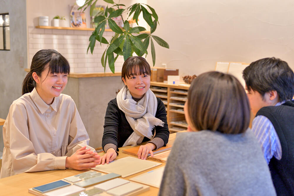 お仕事インタビュー写真①リノベーションプランナー