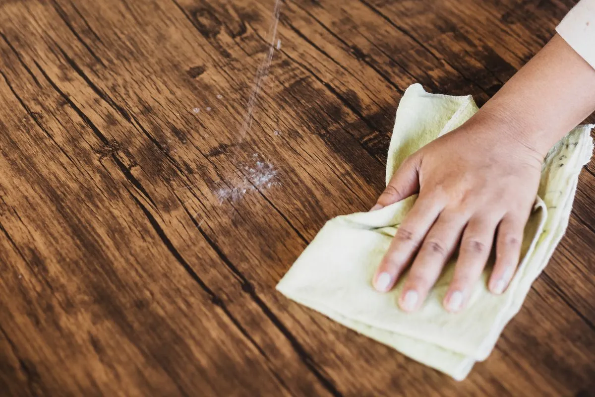 無垢フローリングのワックスがけ・メンテナンス方法
